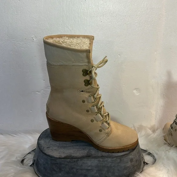 #0169- Sorel After Hours Lace Up Shearling Wedge Boots-Lined Cuff-7.5 - Picture 8 of 11